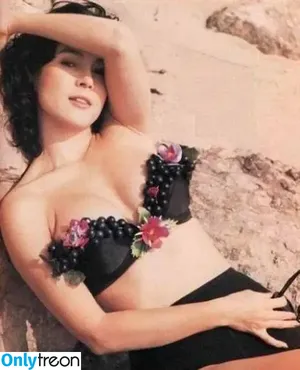 Jennifer Tilly / jennifertilly / tillyann nude photo #0103