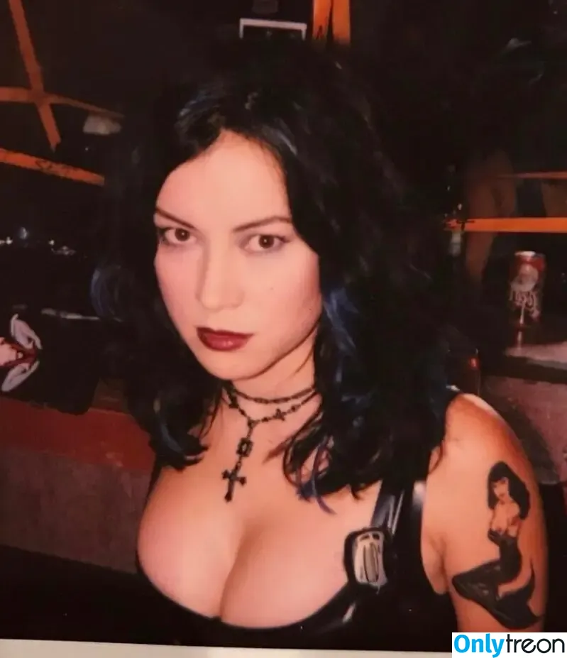 Jennifer Tilly nude photo #0128 (jennifertilly / tillyann)