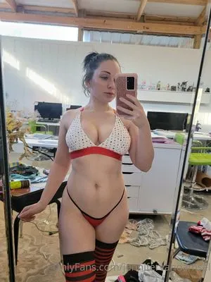 Jennifer Van Damsel / JennVanDamsel / jennifervandamsel nude photo #0032
