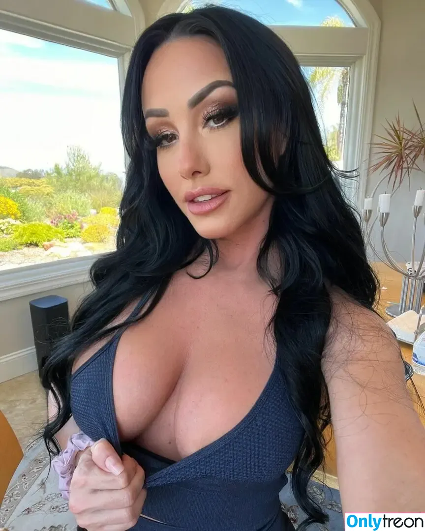 Jennifer White nude photo #0619 (jenniferwhite / jennyfromthebu / jenwhite2.0 / jenwhitexxx)