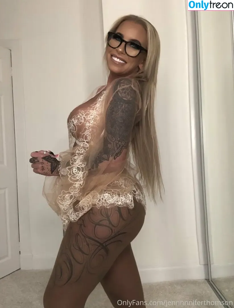 jennnnniferthomson nude photo #0039 (jennnnniferthomson2)