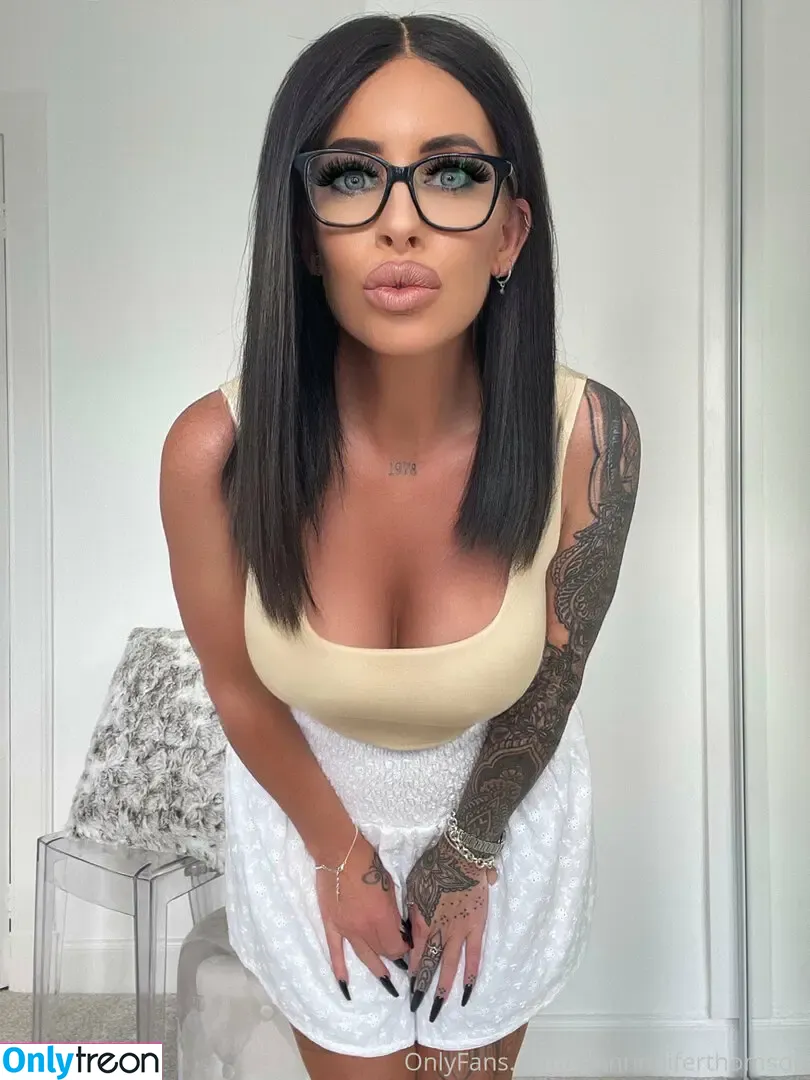 jennnnniferthomson nude photo #0154 (jennnnniferthomson2)