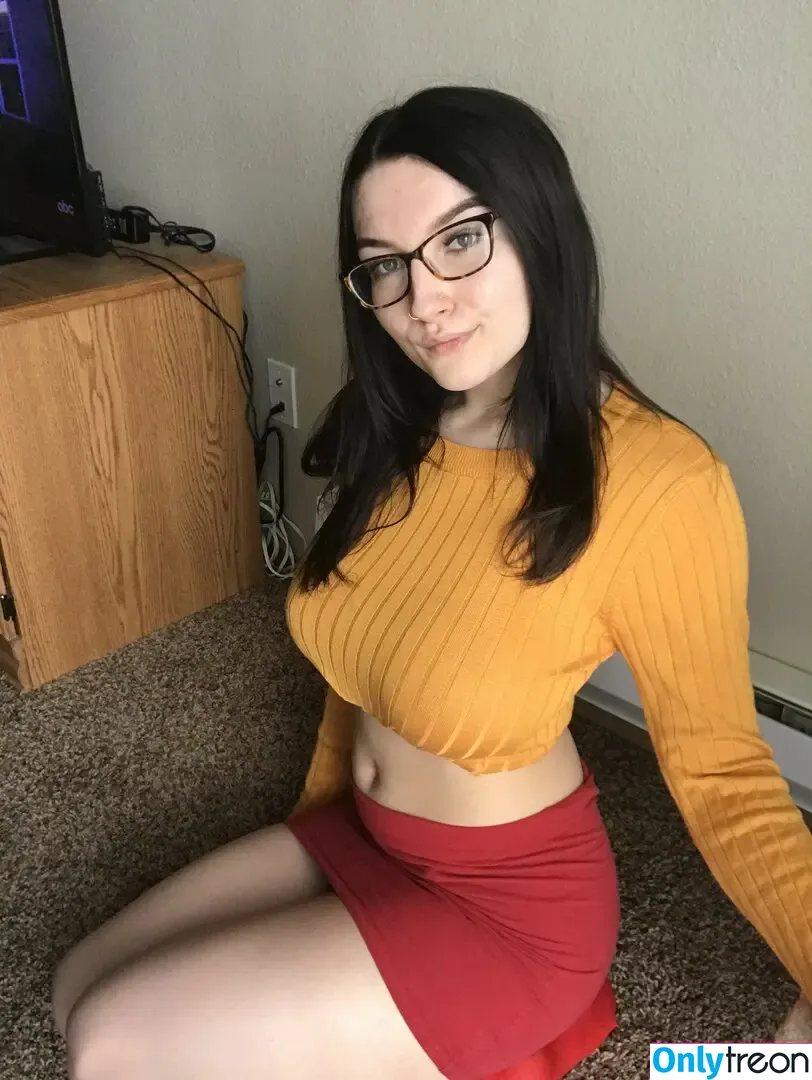 Jennsbody nude photo #0020 (Jenkies Girl / bodybackbyjenn)