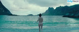 Jenny Slate / jennyslate nude photo #0032