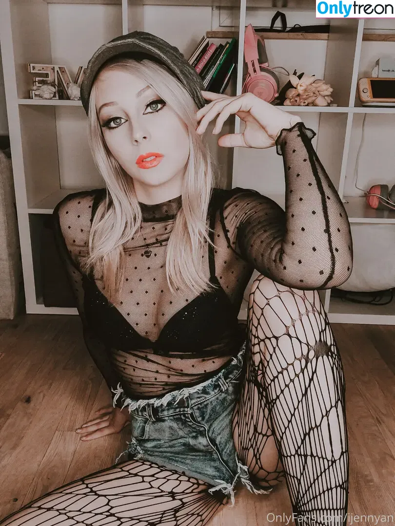 JenNyan nude photo #0073 (jen.nyan / xjennyan)