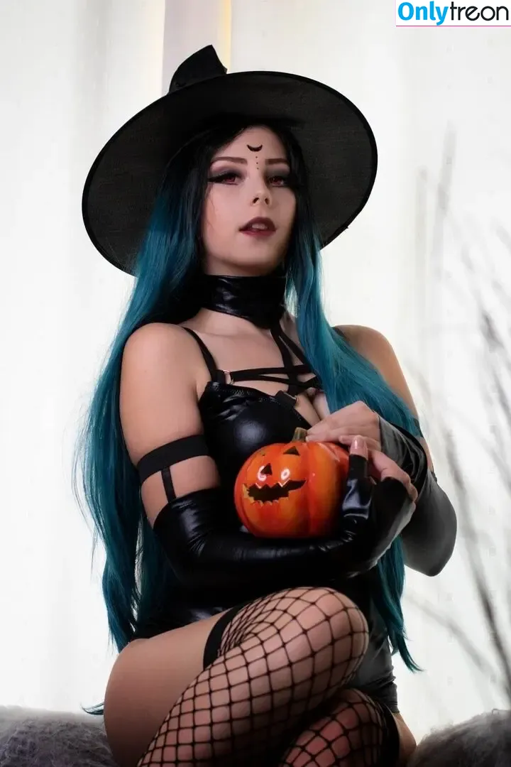 JenNyan nude photo #0102 (jen.nyan / xjennyan)