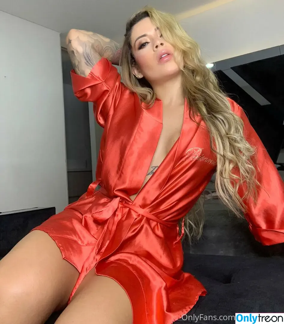 jennybangs nude photo #0523 (jennybangz)