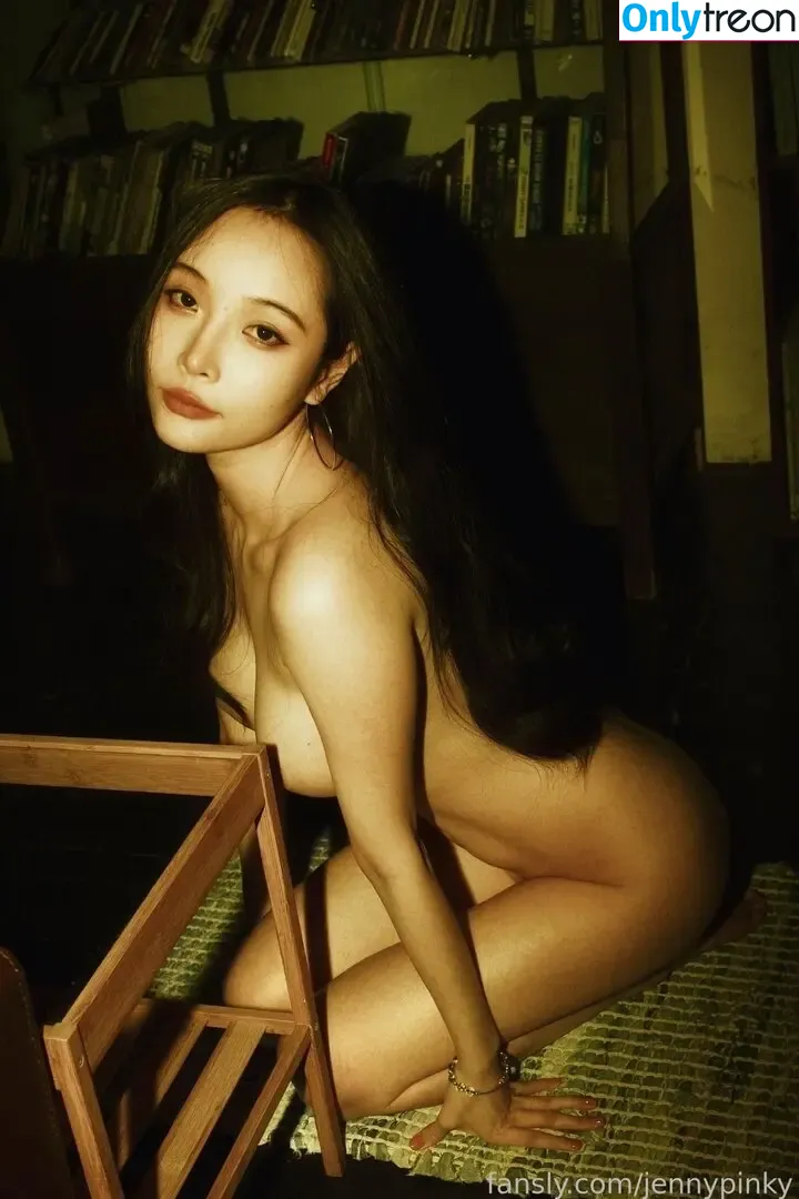 jennypinky nude photo #1203 (jennifer_onye)