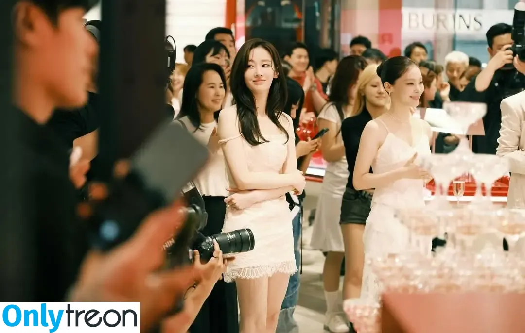 Jeon Jong-seo nude photo #0061 (wjswhdtj94)