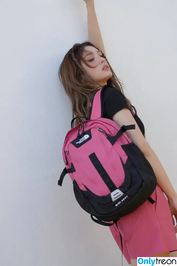 Jeon Somi nude photo #0449 (ENNIK SOMI / somsomi0309)