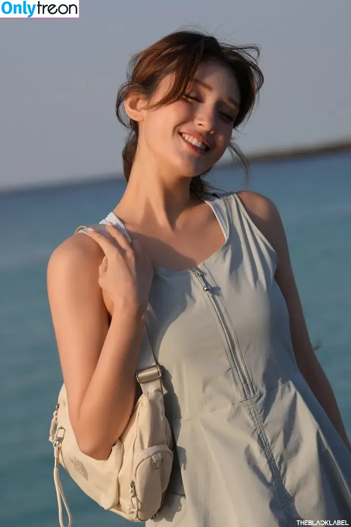 Jeon Somi nude photo #0463 (ENNIK SOMI / somsomi0309)