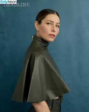 Jessica Biel / JessicaBiel nude photo #0975