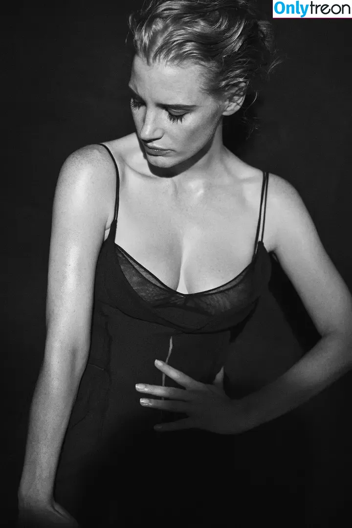 Jessica Chastain nude photo #0143 (jessicachastain)