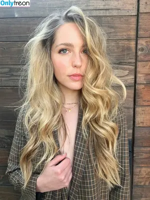 Jessica Rothe / jessica_rothe nude photo #0008