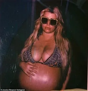 Jessica Simpson / 52529184 / JessicaSimpson nude photo #0115