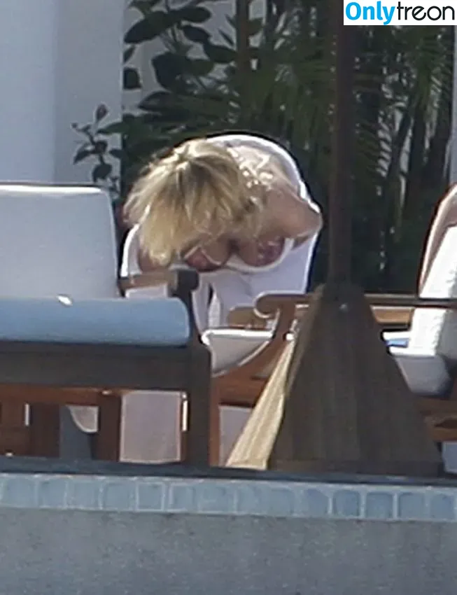 Jessica Simpson nude photo #0027 (52529184 / JessicaSimpson)
