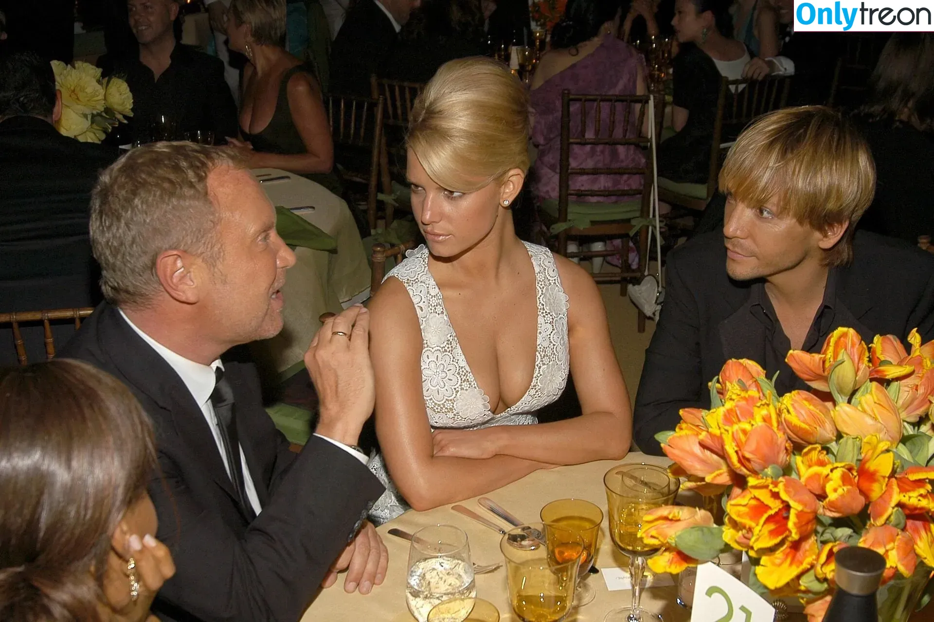 Jessica Simpson nude photo #0427 (52529184 / JessicaSimpson)