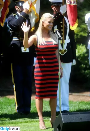 Jessica Simpson / 52529184 / JessicaSimpson nude photo #1021