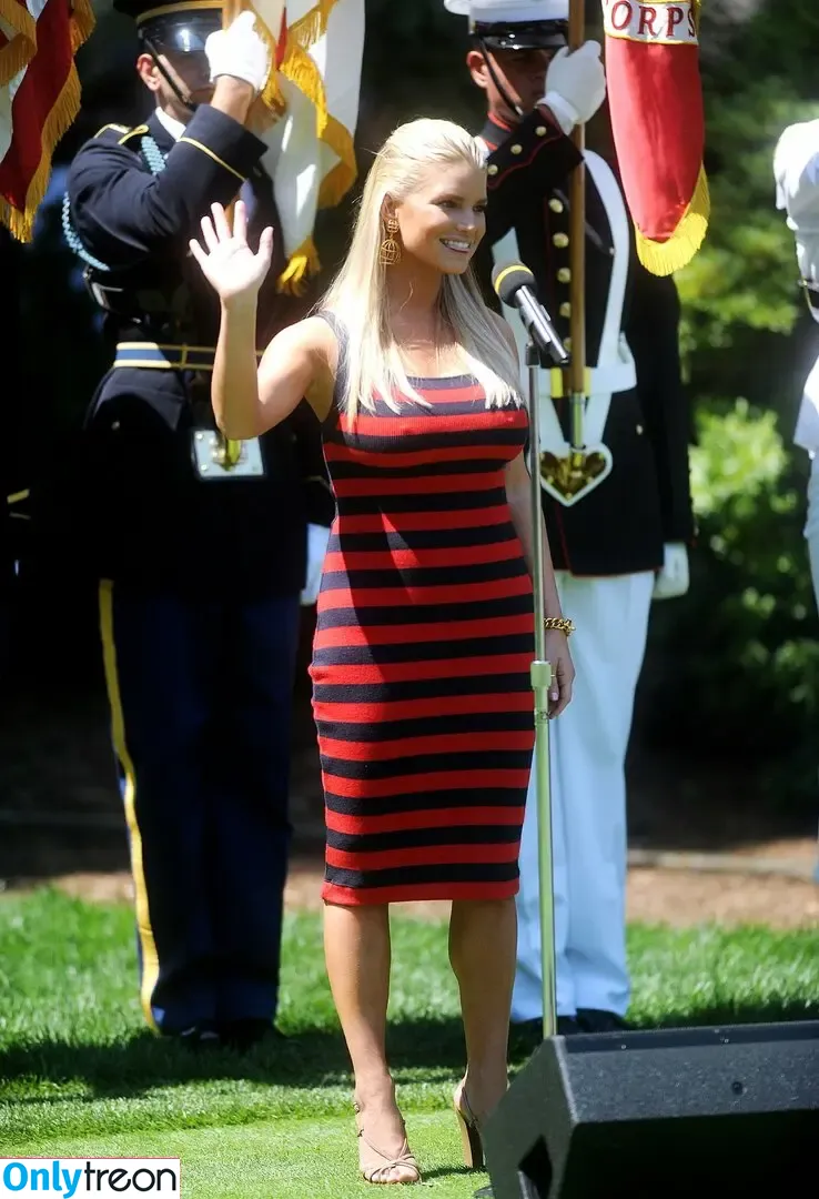 Jessica Simpson nude photo #1021 (52529184 / JessicaSimpson)
