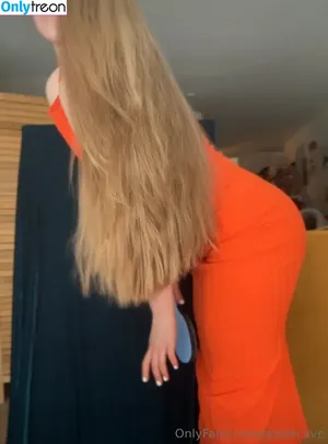 Jessie Cave / jessiecave nude photo #0059