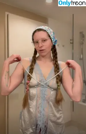 Jessie Cave / jessiecave nude photo #0118