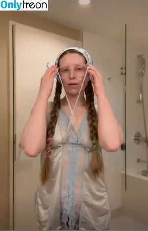 Jessie Cave / jessiecave nude photo #0119