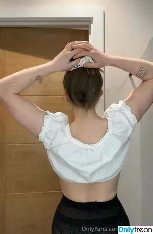 Jessie Cave / jessiecave nude photo #0130
