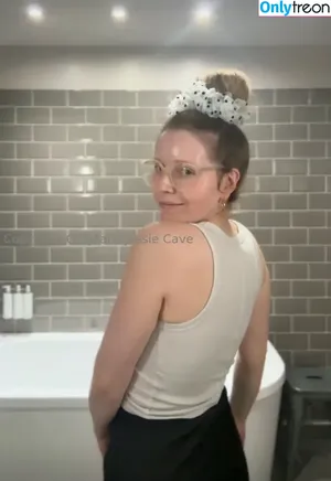 Jessie Cave / jessiecave nude photo #0180