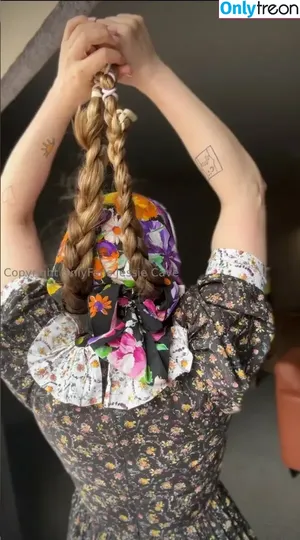 Jessie Cave / jessiecave nude photo #0189