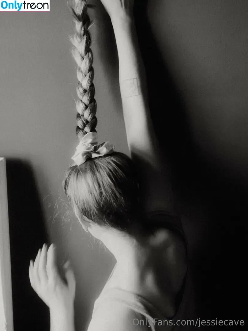 Jessie Cave nude photo #0003 (jessiecave)