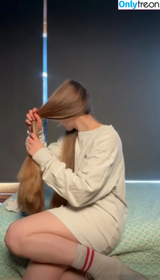 Jessie Cave nude photo #0012 (jessiecave)