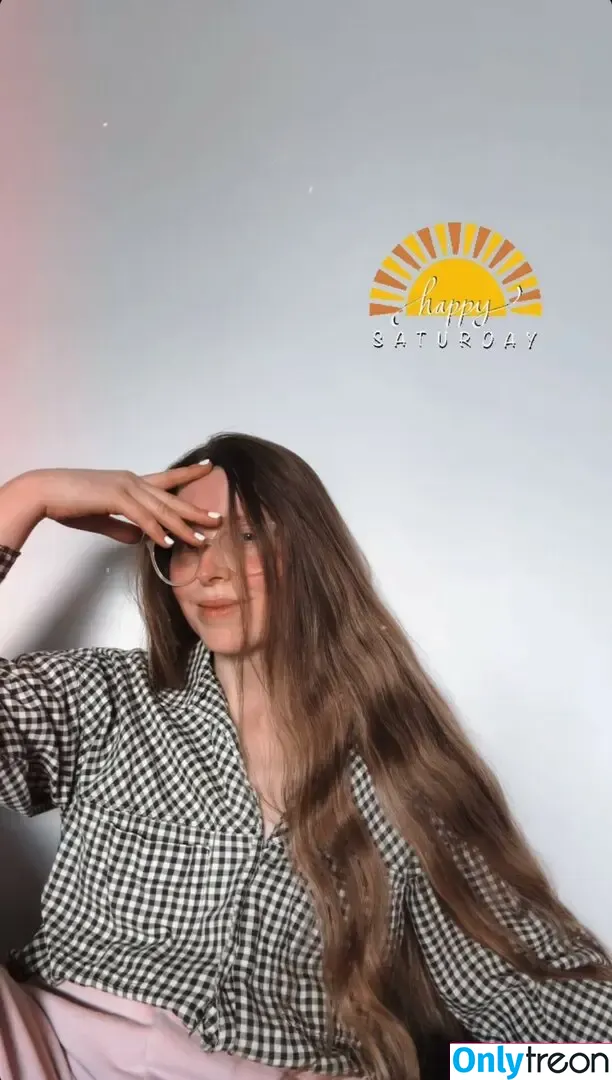 Jessie Cave nude photo #0024 (jessiecave)