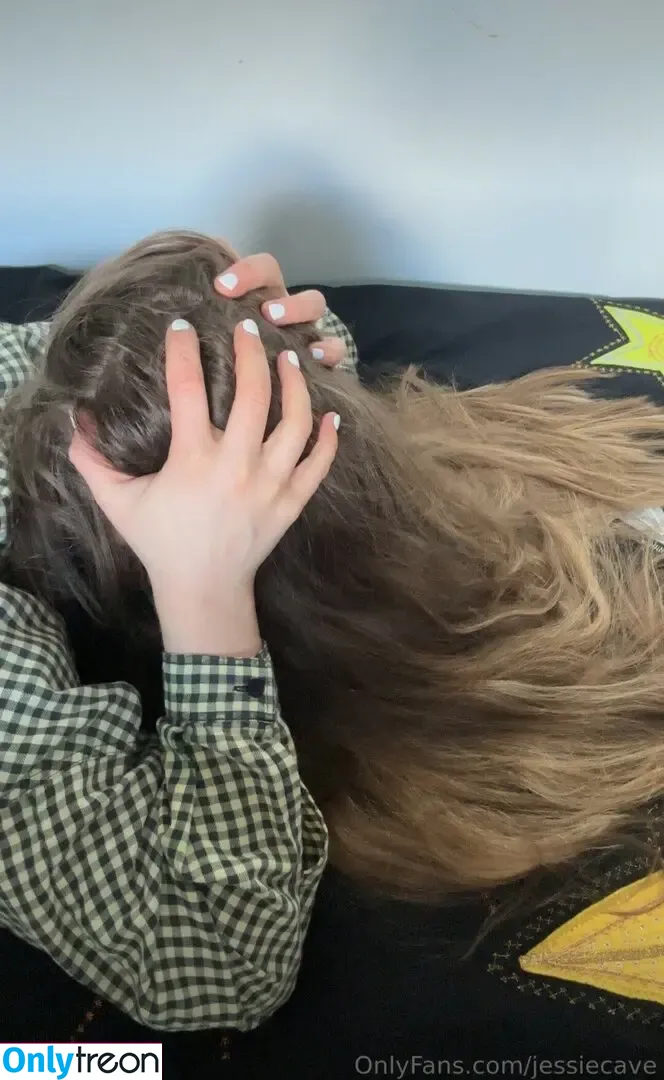 Jessie Cave nude photo #0037 (jessiecave)