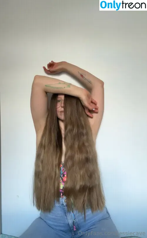 Jessie Cave nude photo #0038 (jessiecave)