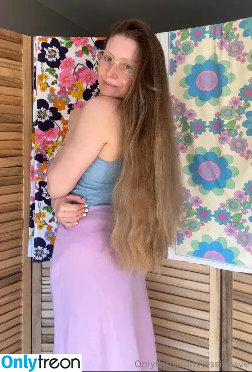 Jessie Cave nude photo #0062 (jessiecave)