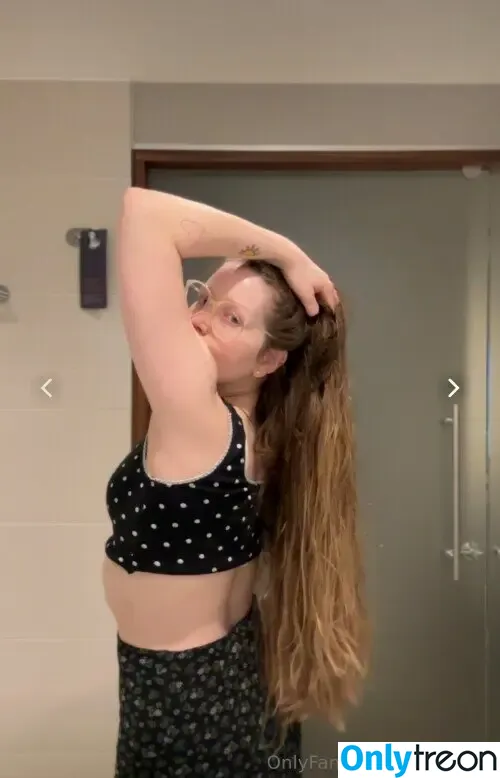 Jessie Cave nude photo #0070 (jessiecave)
