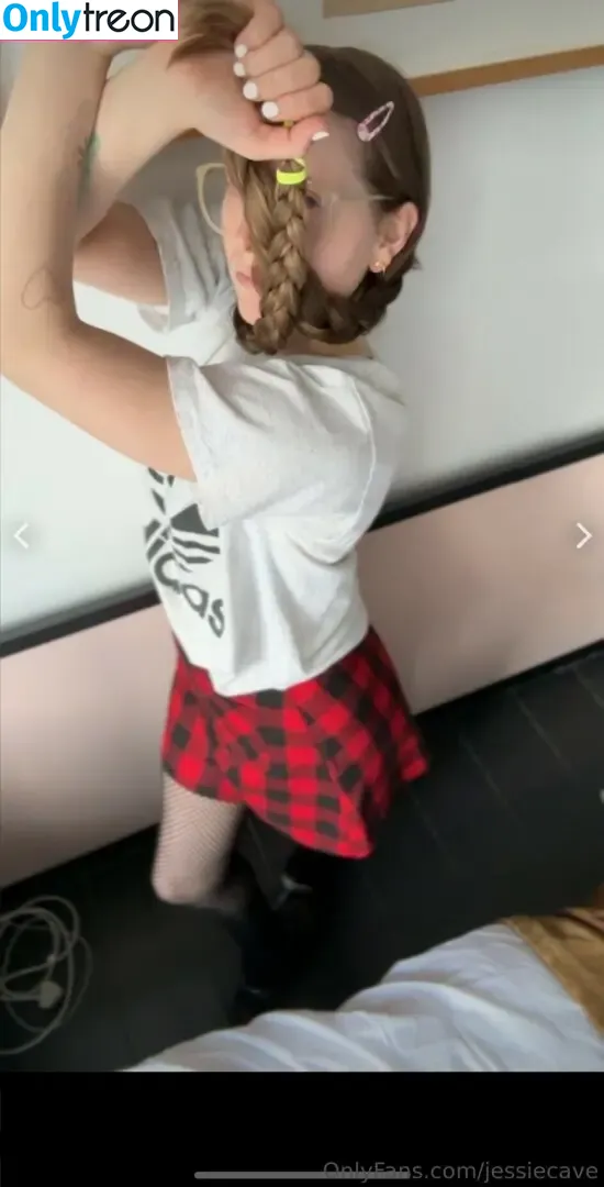 Jessie Cave nude photo #0086 (jessiecave)