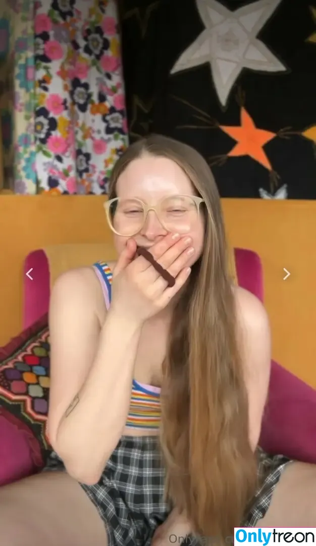 Jessie Cave nude photo #0090 (jessiecave)