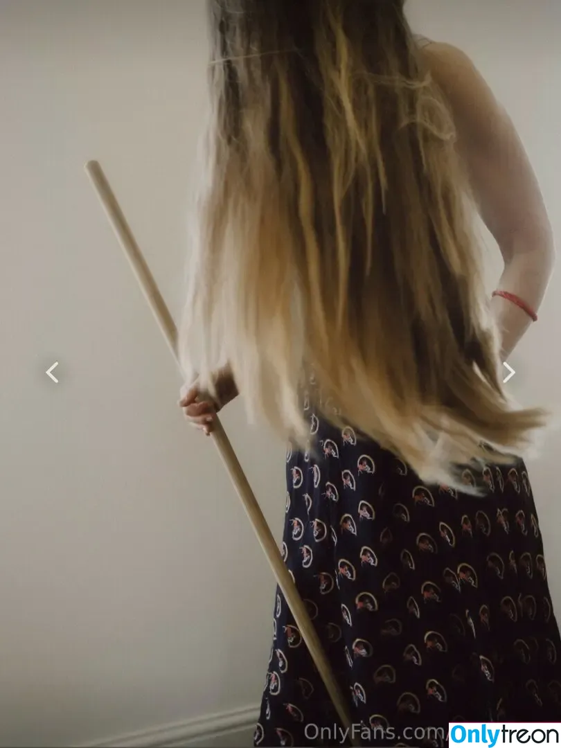 Jessie Cave nude photo #0099 (jessiecave)