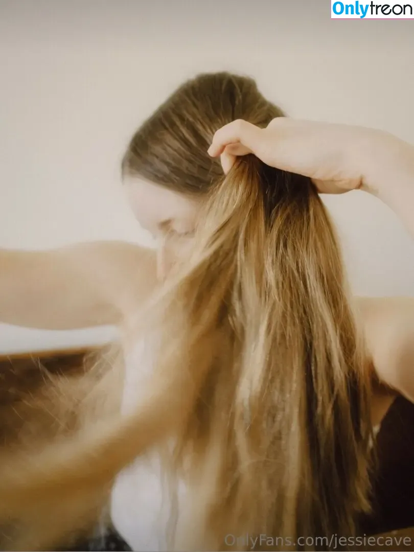 Jessie Cave nude photo #0106 (jessiecave)