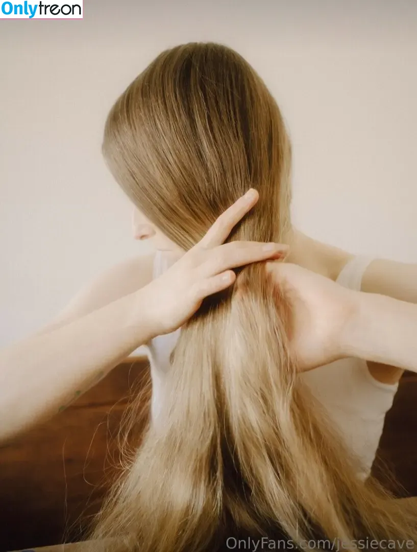 Jessie Cave nude photo #0107 (jessiecave)
