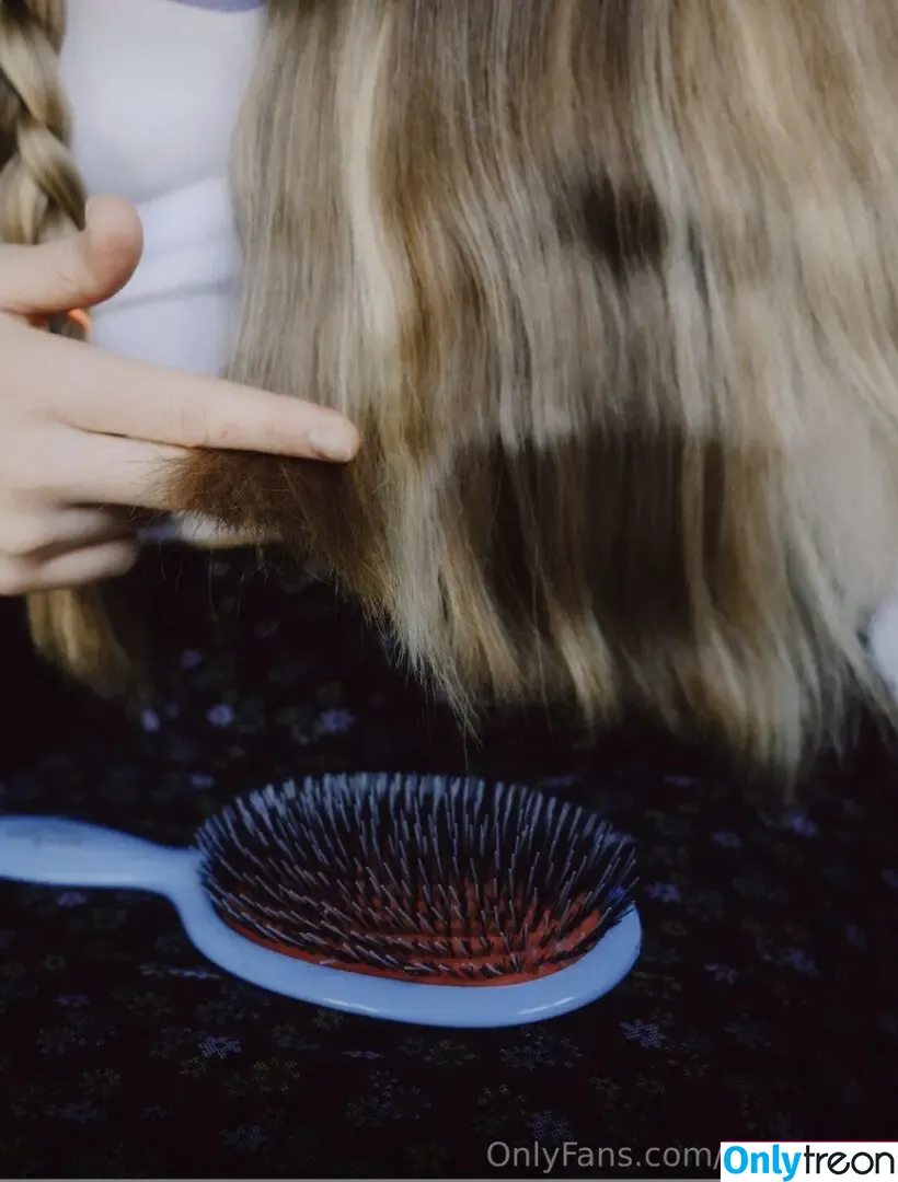 Jessie Cave nude photo #0109 (jessiecave)