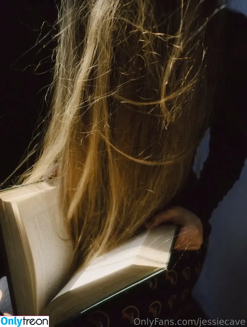 Jessie Cave nude photo #0115 (jessiecave)