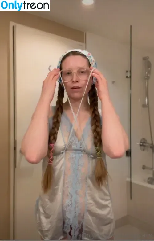 Jessie Cave nude photo #0119 (jessiecave)
