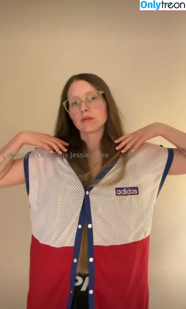 Jessie Cave nude photo #0138 (jessiecave)