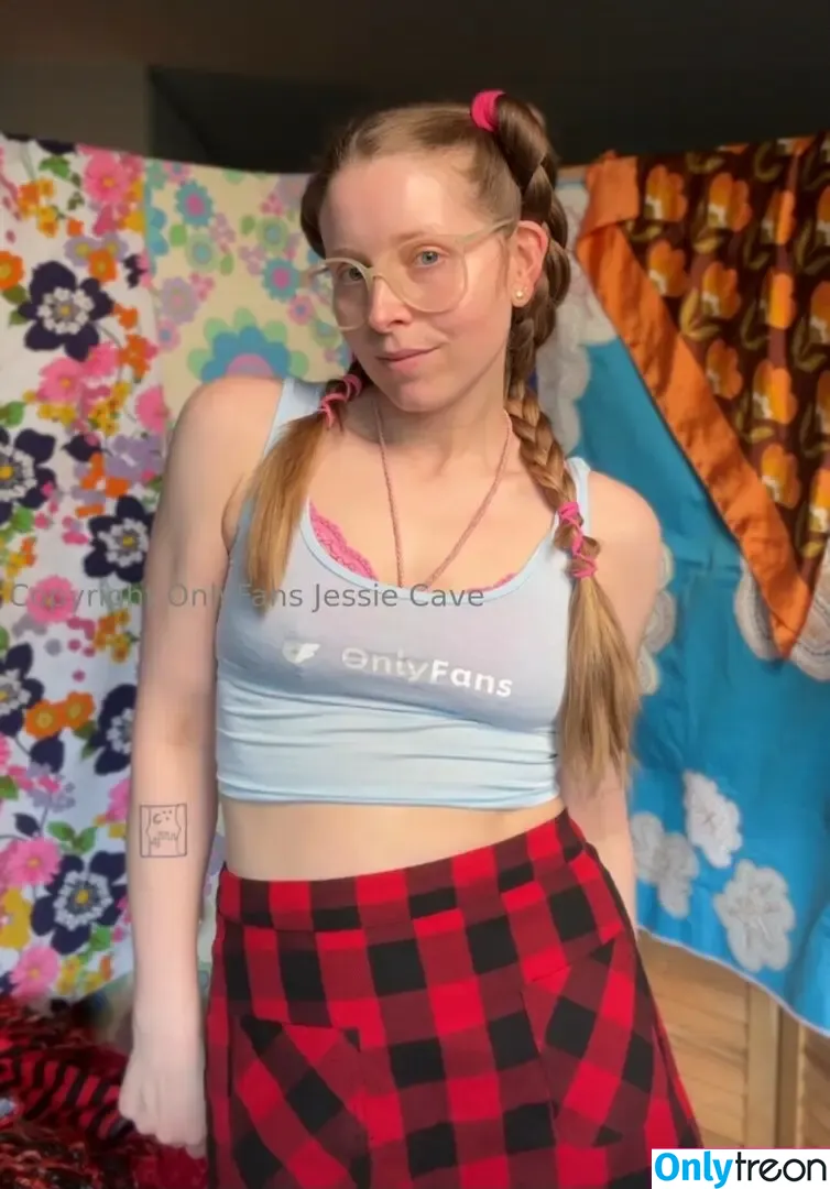 Jessie Cave nude photo #0202 (jessiecave)