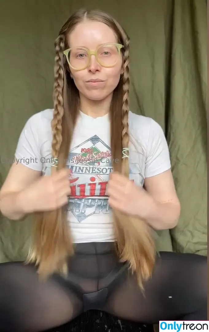 Jessie Cave nude photo #0209 (jessiecave)