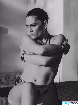 Jessie J / jessie-j / jessiej nude photo #0281