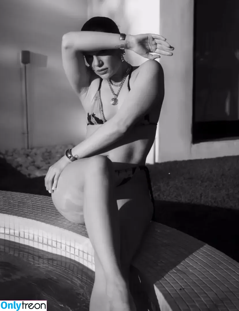 Jessie J nude photo #0282 (jessie-j / jessiej)