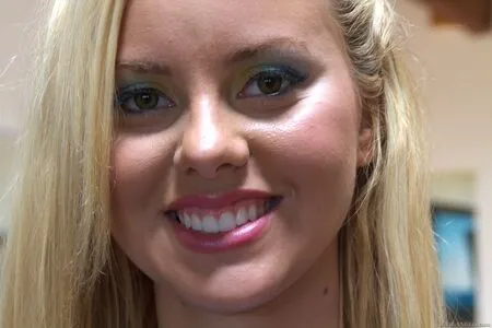 Jessie Rogers / MzJessie / YourGreenGuru / jessierogersgreen / xJessieRogersX nude photo #0097